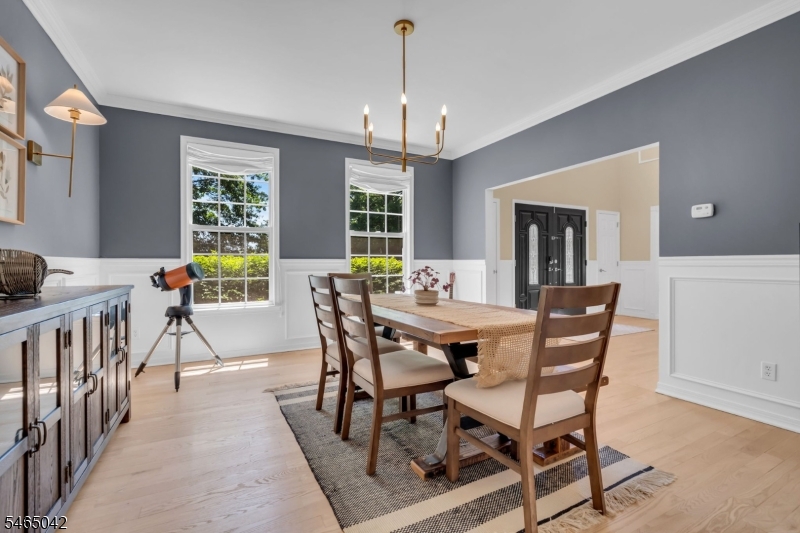 4 Scott Dr