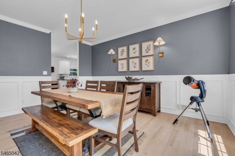 4 Scott Dr