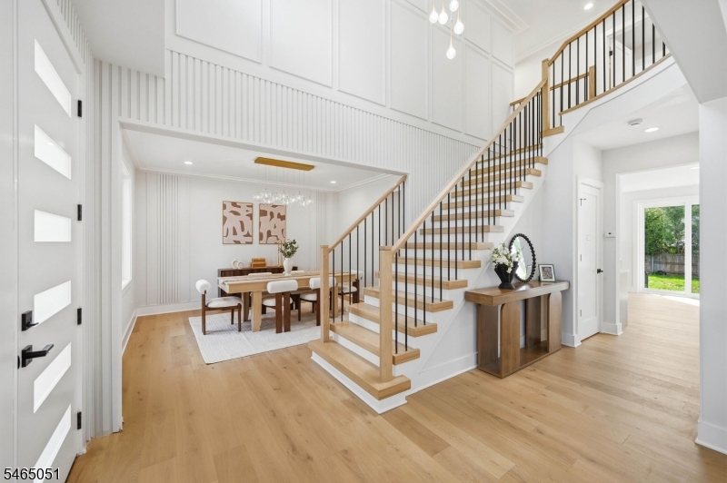123 Forest Ave