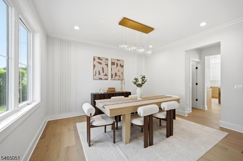 123 Forest Ave