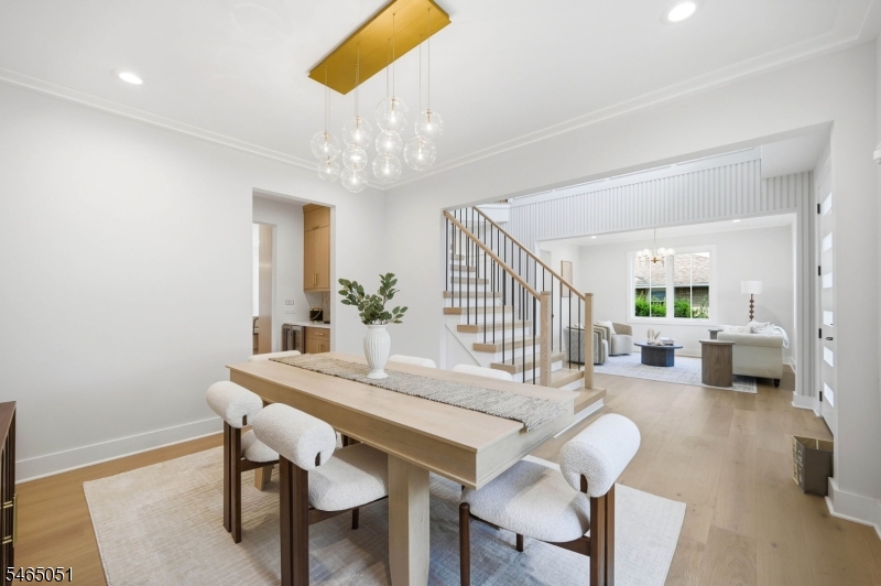 123 Forest Ave