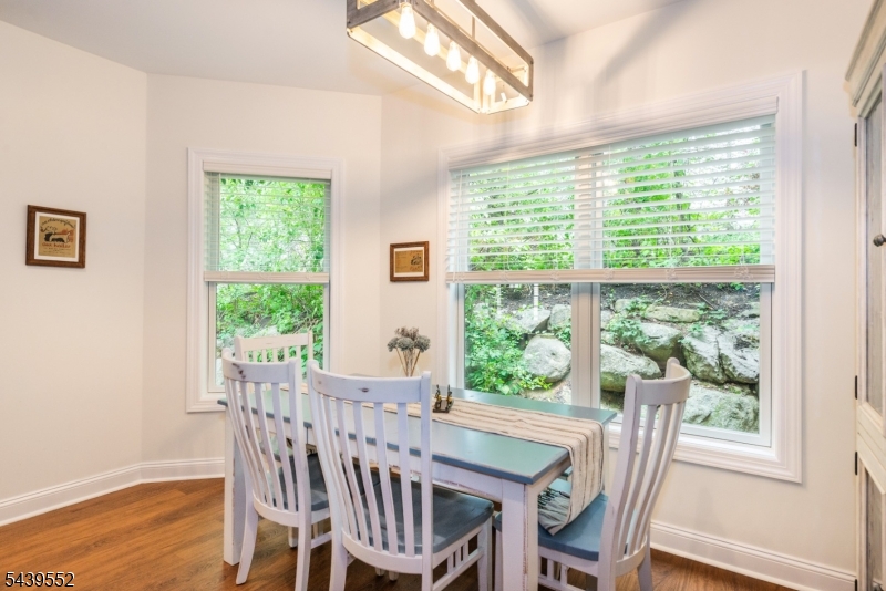 18 Post Oak Ct