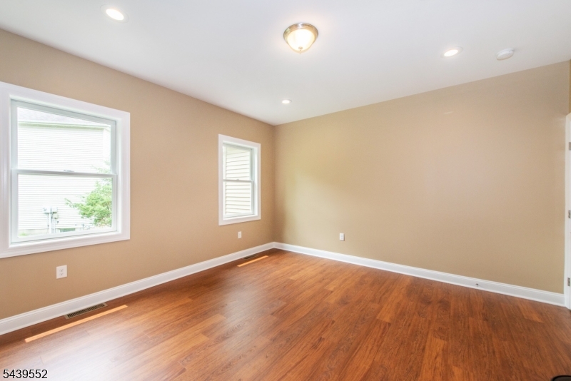 18 Post Oak Ct