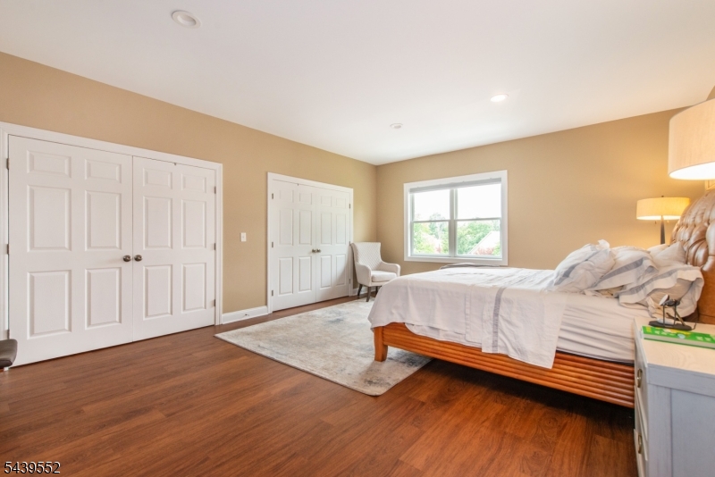 18 Post Oak Ct