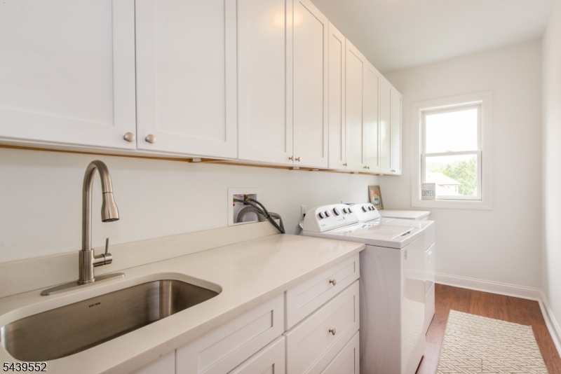 18 Post Oak Ct