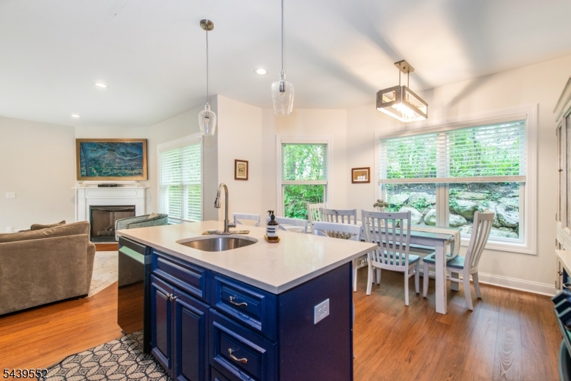 18 Post Oak Ct