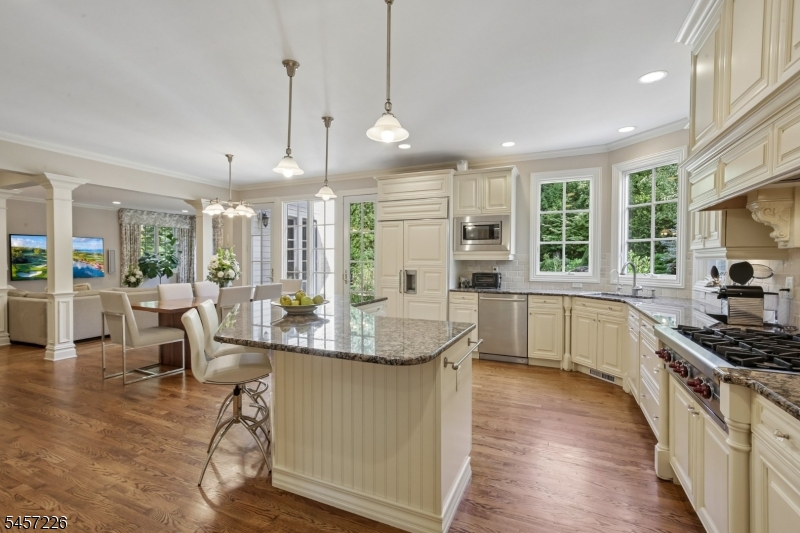 41 Van Cortland Way