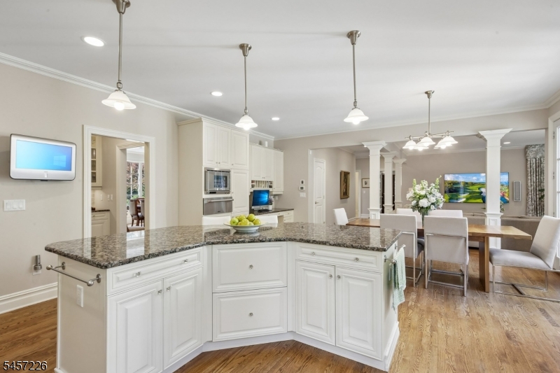 41 Van Cortland Way