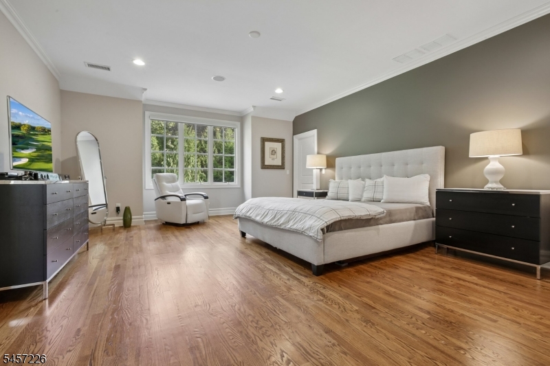 41 Van Cortland Way