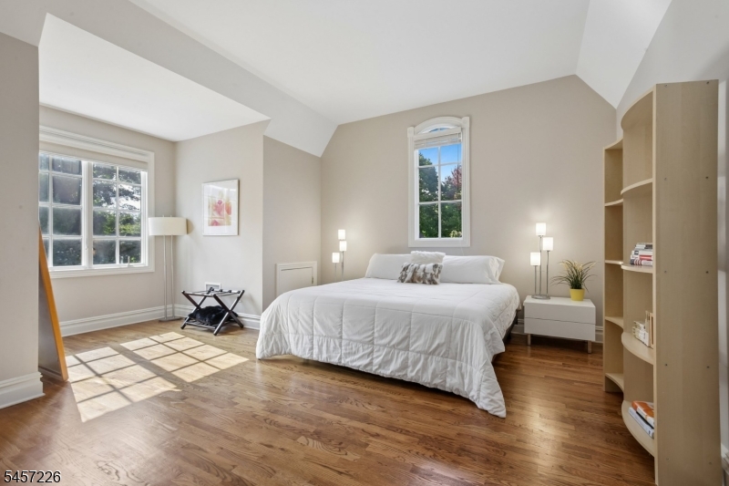 41 Van Cortland Way