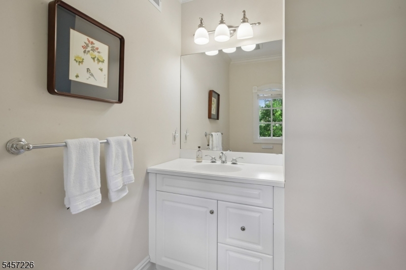 41 Van Cortland Way