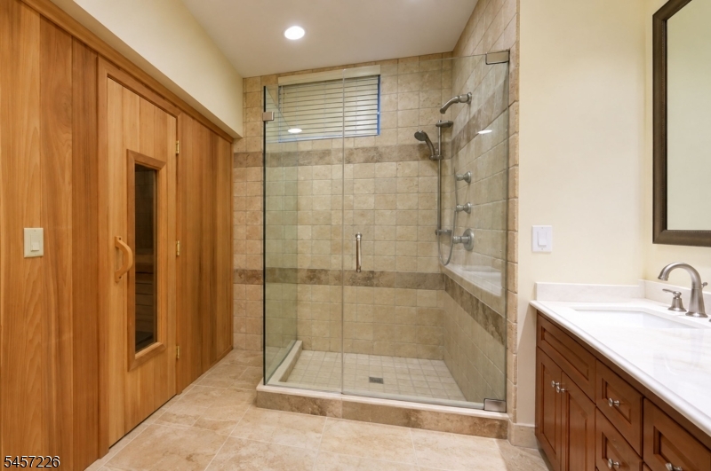 41 Van Cortland Way