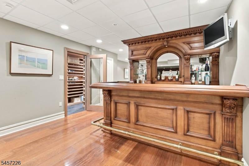 41 Van Cortland Way