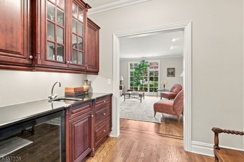 41 Van Cortland Way