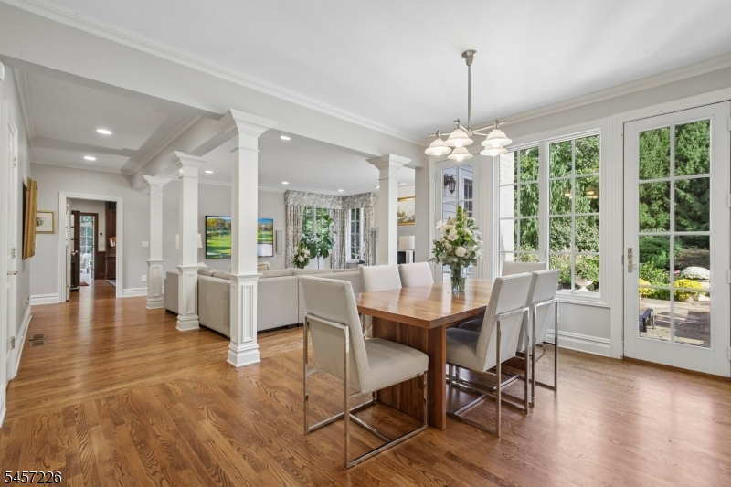 41 Van Cortland Way