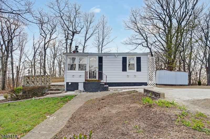 10 Berton Rd