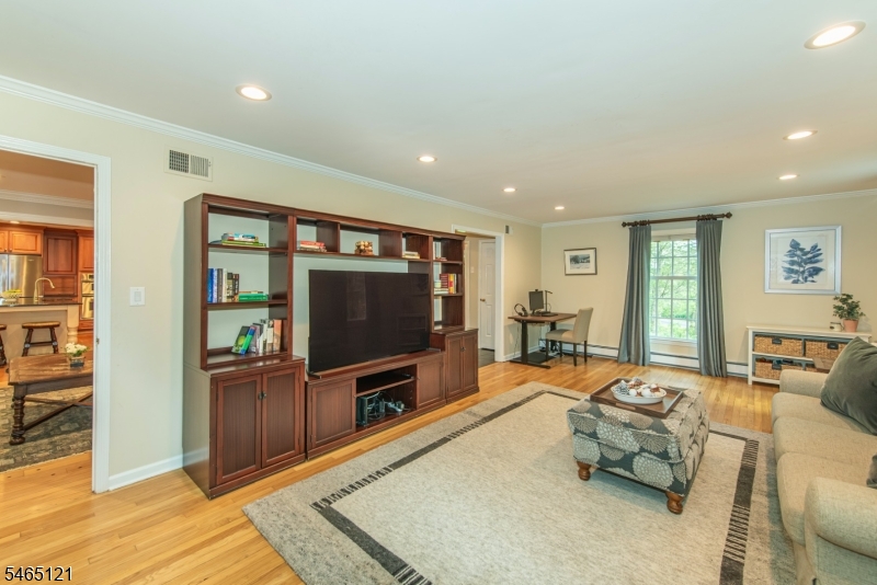 57 Bullion Rd