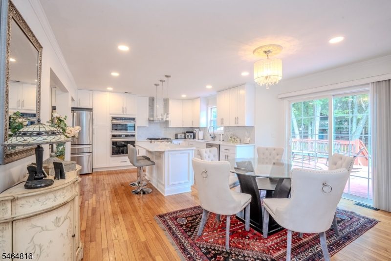 6 Fountain Dr