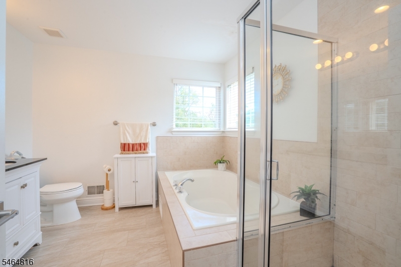 6 Fountain Dr