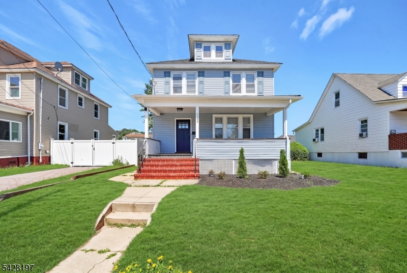 532 Main St