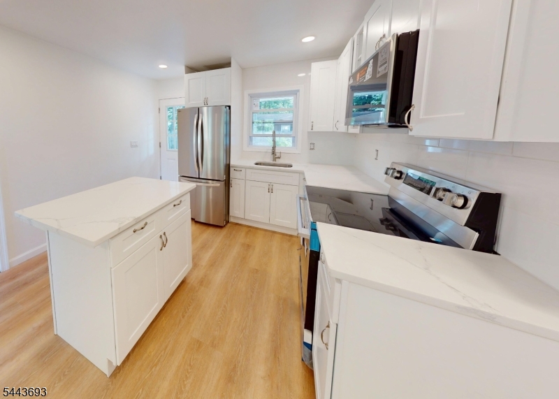 100 North Gate Road #B