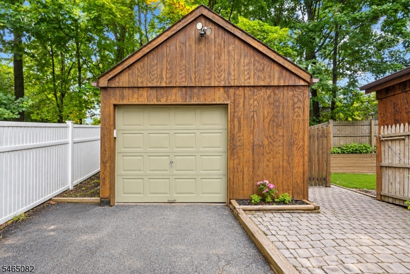 36 Beach Haven Rd