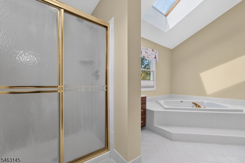 7 Stark Ct