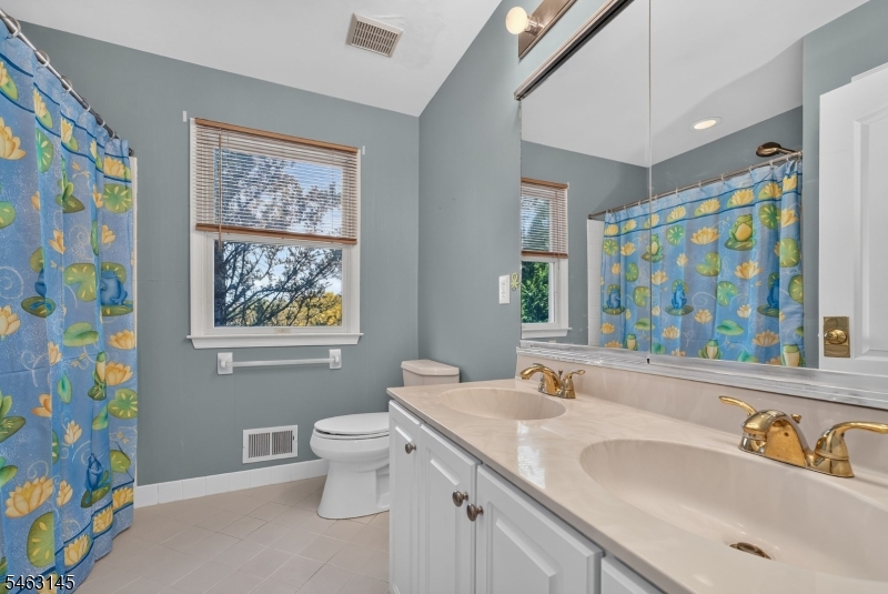 7 Stark Ct