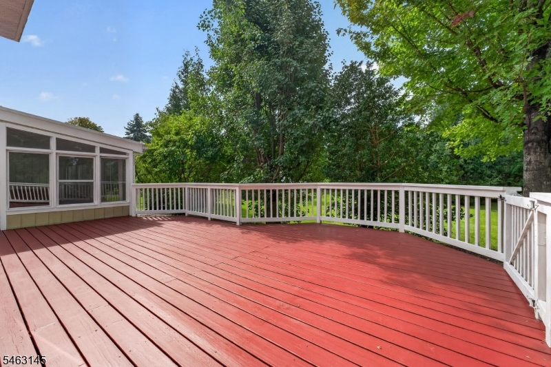 7 Stark Ct