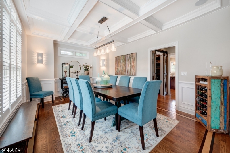 529 BENSON PL