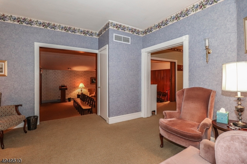 15 Academy St