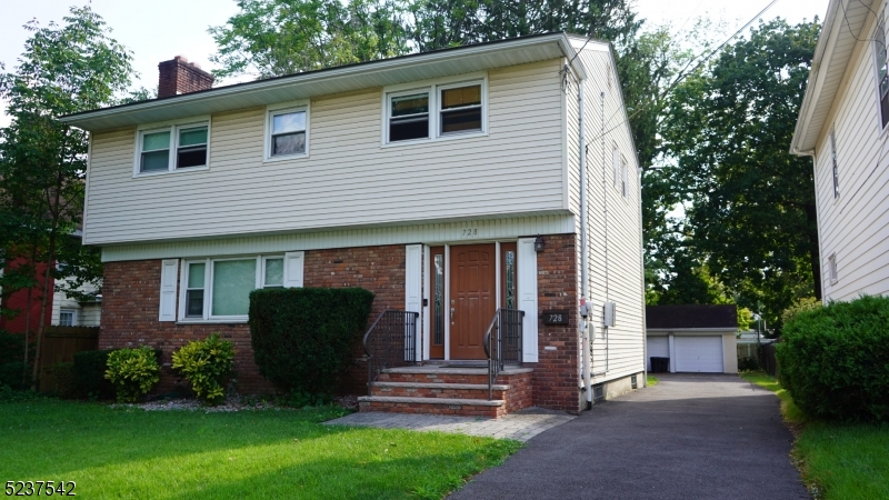 730 Salem Ave