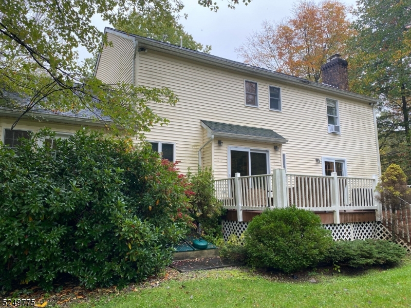112 Timber Ln