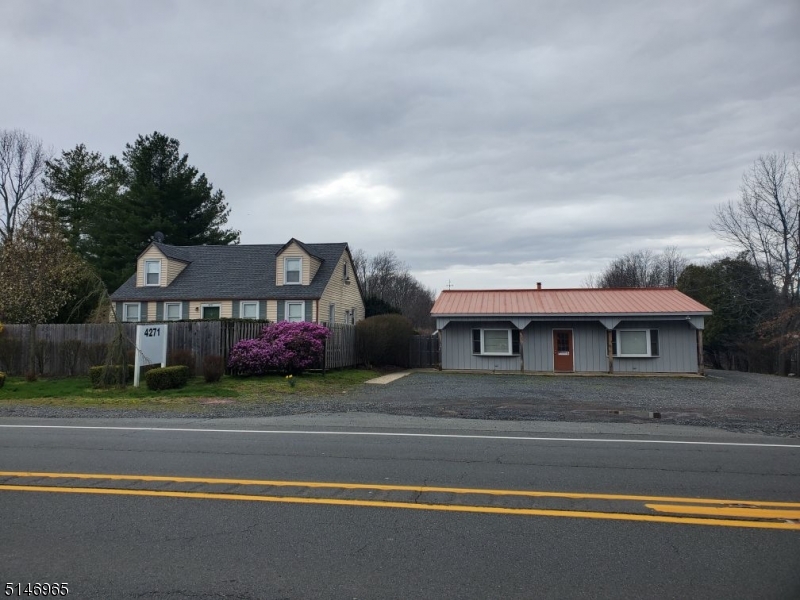 4271 Route 27