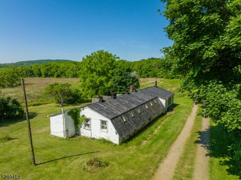 2 Dutch Hill Rd