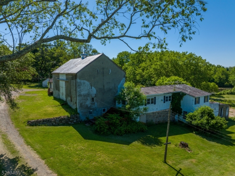 2 Dutch Hill Rd