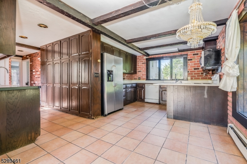 2 Dutch Hill Rd