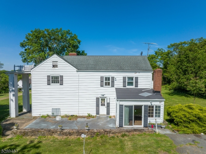 2 Dutch Hill Rd