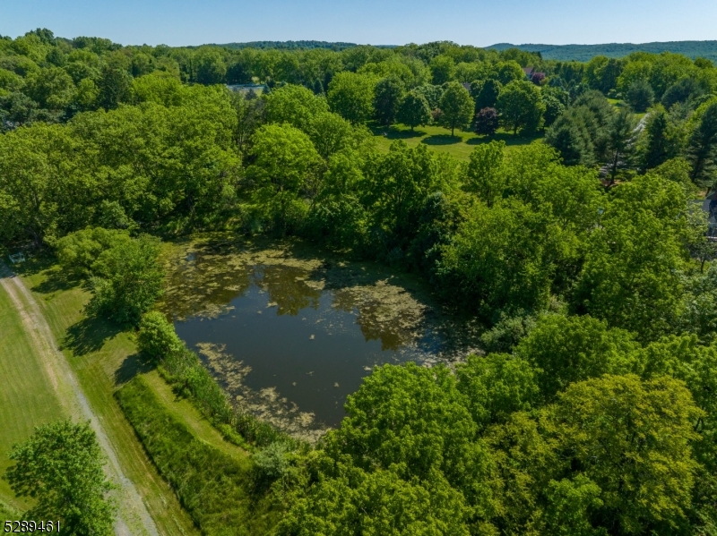 2 Dutch Hill Rd