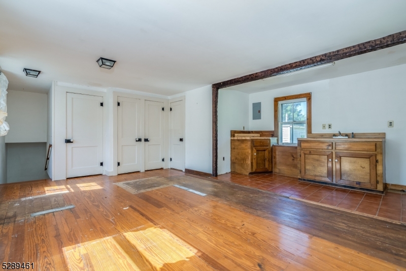 2 Dutch Hill Rd