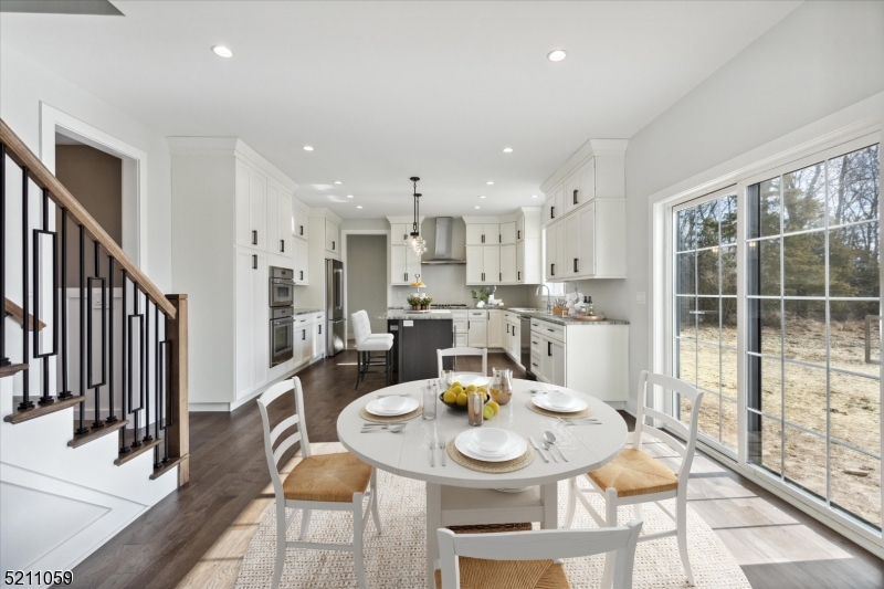 16 Holcombe Grove Rd