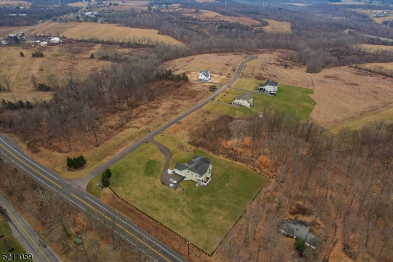 16 Holcombe Grove Rd