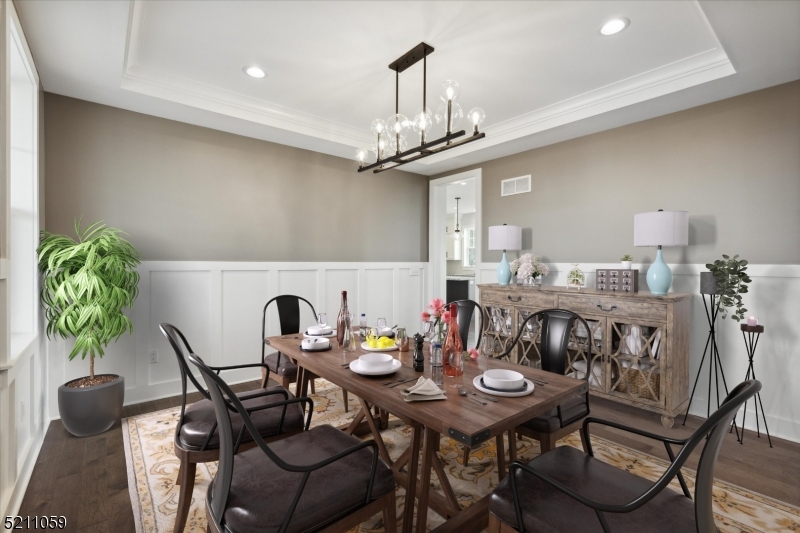 16 Holcombe Grove Rd