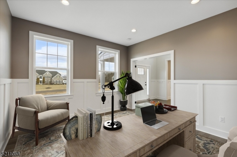 16 Holcombe Grove Rd