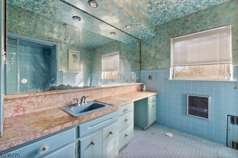 20 Hidden Glen Rd