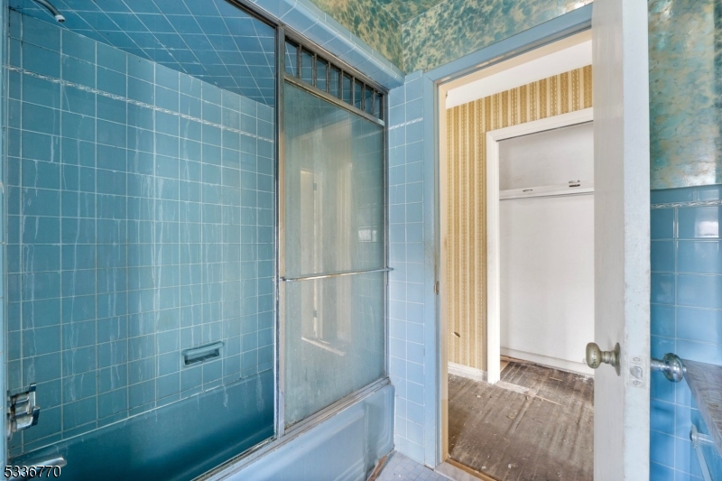 20 Hidden Glen Rd