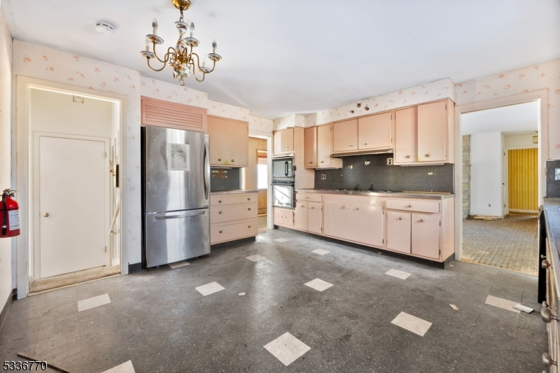 20 Hidden Glen Rd
