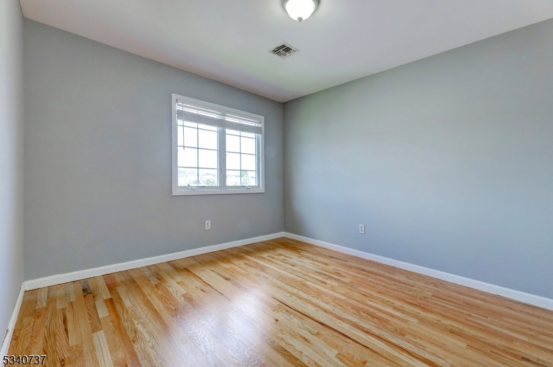 115 Macarthur Ave