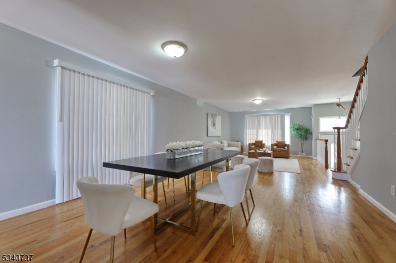 115 Macarthur Ave