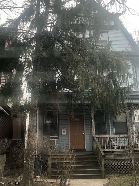 57 New St